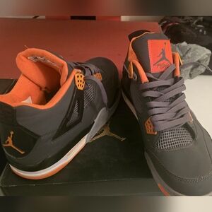 Jordan Men's Charcoal and Orange Sneakers